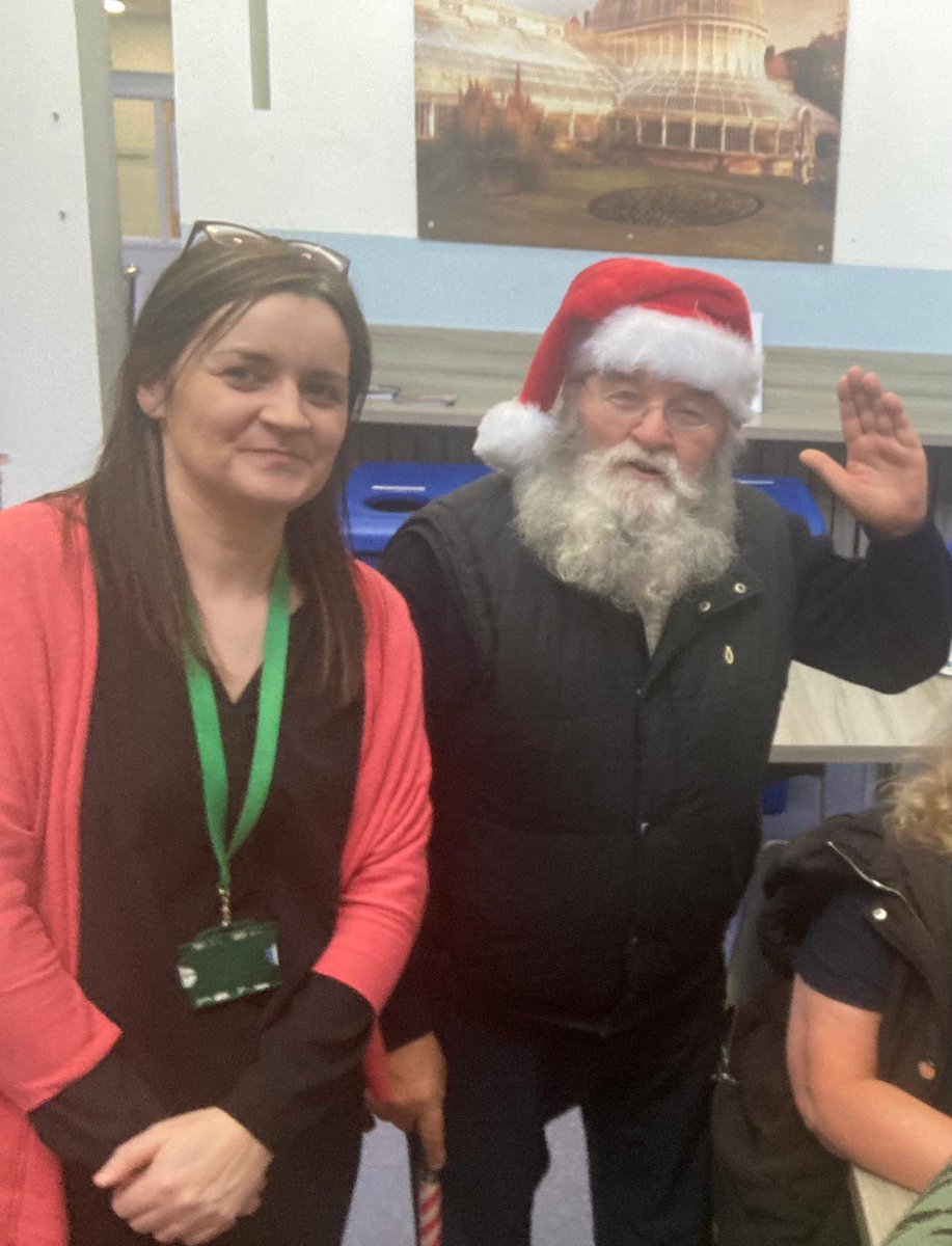 Anne Lyttle tweet media