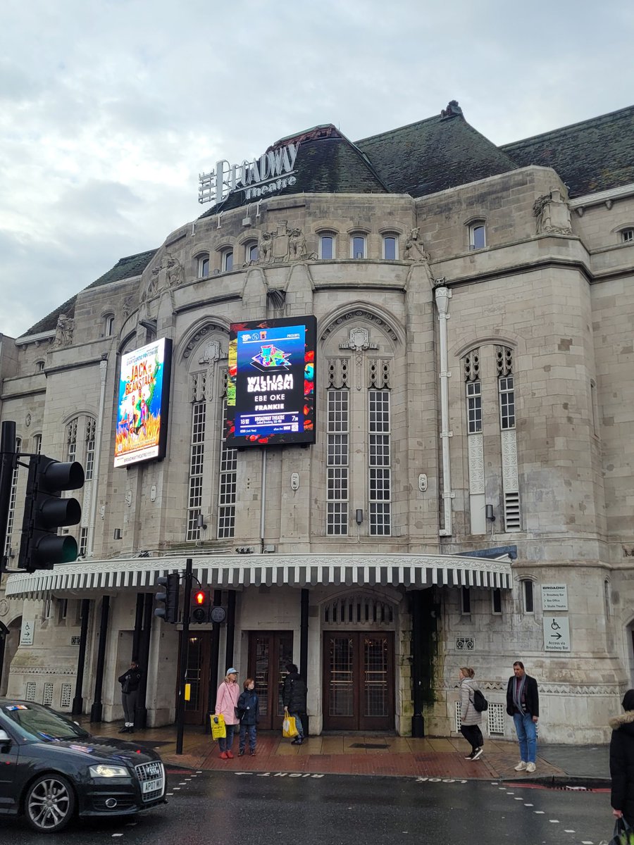 Baba Yaga's Hut tweet media