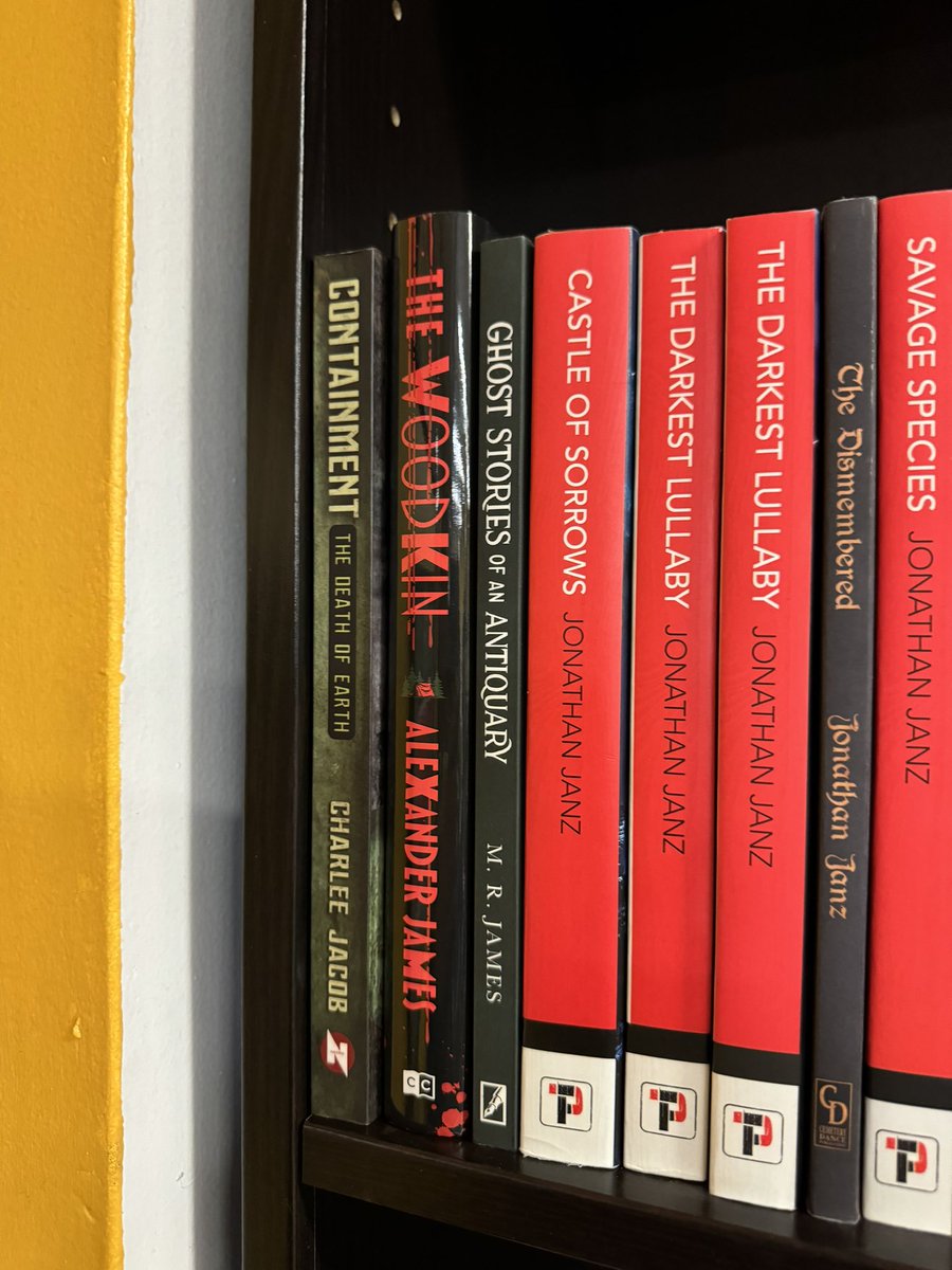 Was at a bookstore in Chicago and spotted @DrunkScribe ‘s book in the wild at @bucketoblood