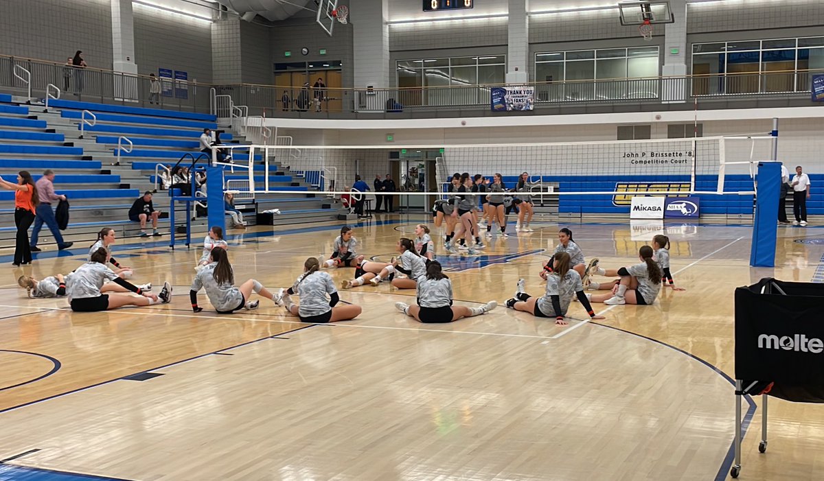 Volleyball back at Worcester State to defend their State Championship! Just over 30 minutes to the start! #GoTigers