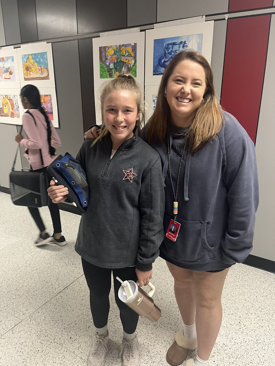 Teachers dress like students/students dress like teachers is my new favorite thing 😂♥️ #eastbroncos