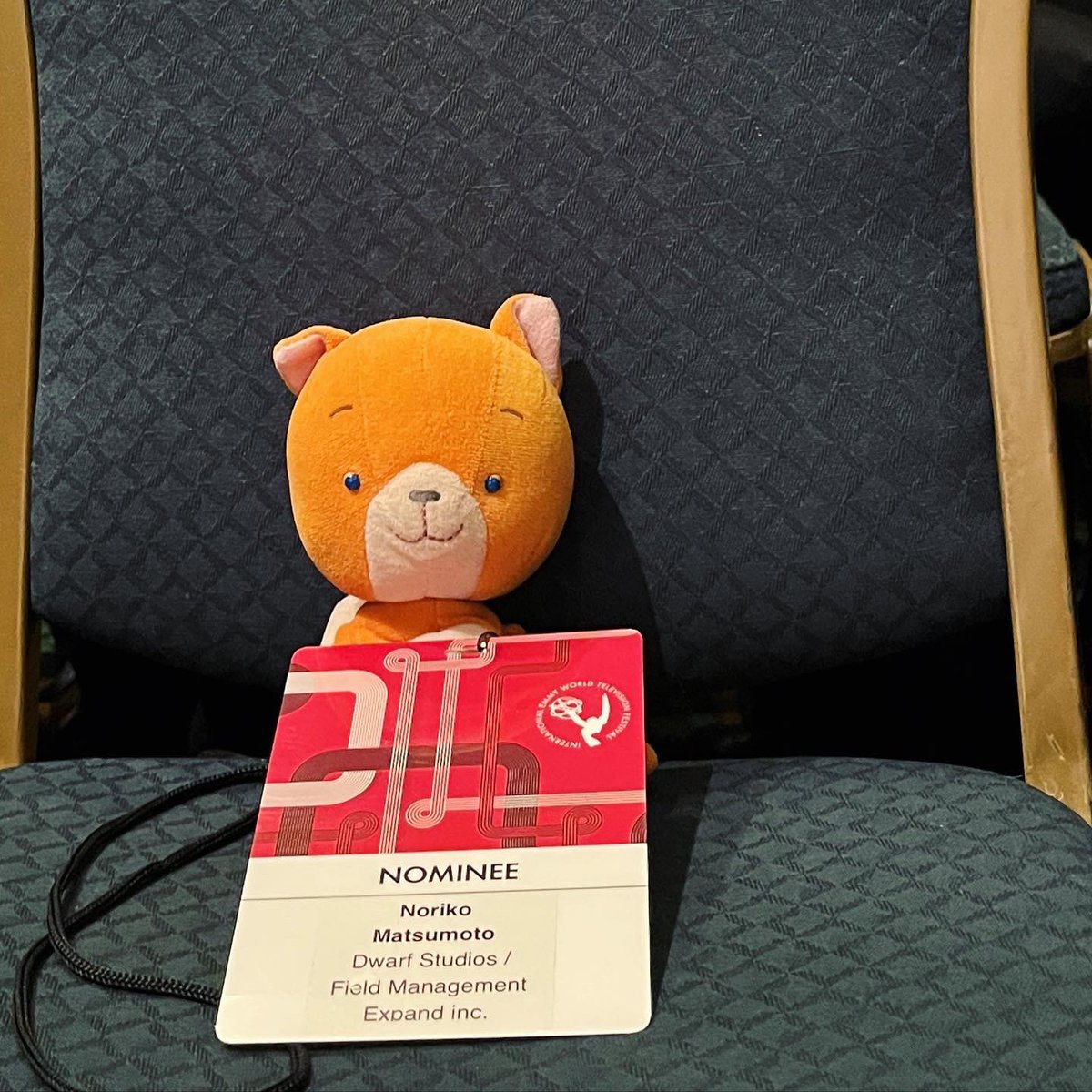 NMdwf's tweet image. 到着すると、ホテルは #emmyawards2023 のウェルカムムードで嬉しい！
エレベーターに乗り合わせるのも、きっとノミネートされた人かな、と話しかけあったり。
ライバルではあるけど、仲間が集まる場所ってやっぱ楽しい！
昨夜のカクテルに続き、公式行事が始まるぞー　#rilakkuma #dwarfstudios