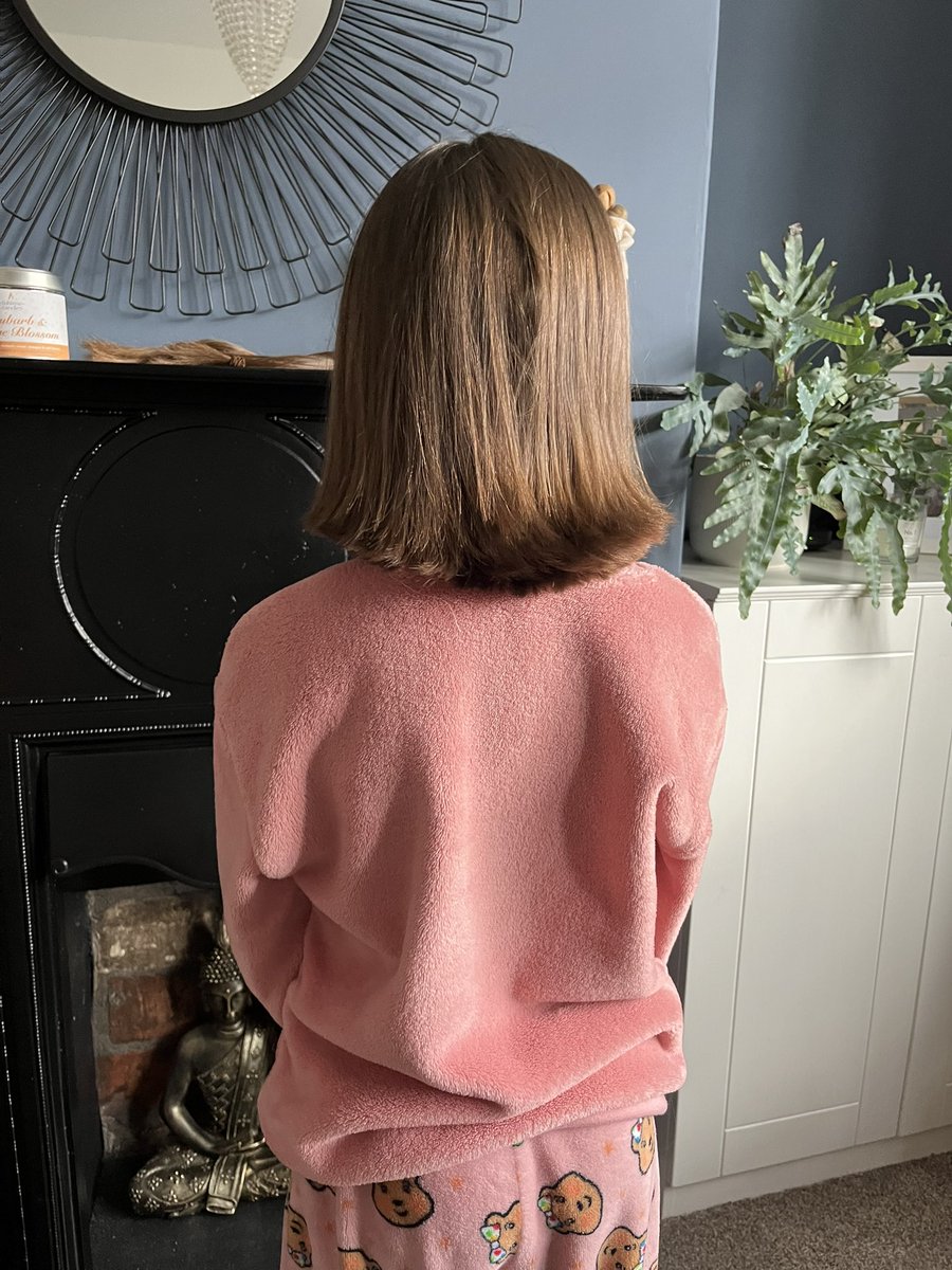 _NicTay's tweet image. So proud of our girl, she’ll be donating over 12inches of her hair to @LPTrustUK ❤️❤️ @ololprimary_HT @_MrsToddOLOL @5TB_MrsBurns