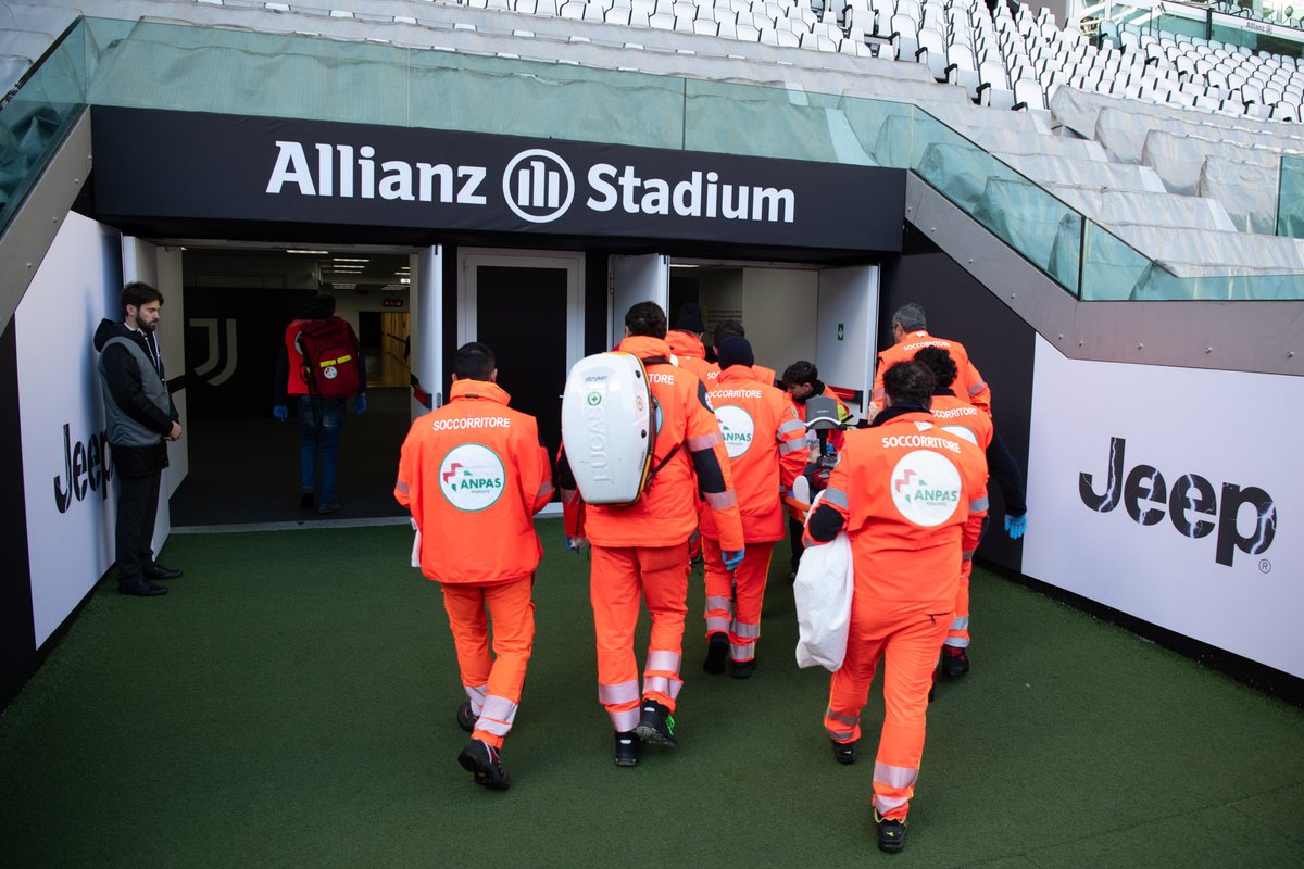 AnpasPiemonte's tweet photo. #ANPAS: simulazione di #maxiemergenza all’#AllianzStadium al fine di testare la macchina dei soccorsi in  caso di incidente maggiore e l’interazione tra la risposta del #soccorsosanitario e quella degli steward dello Stadio. #volontariato #anpaspiemonte
https://t.co/tpeXysdUGk https://t.co/02RMuojkzs