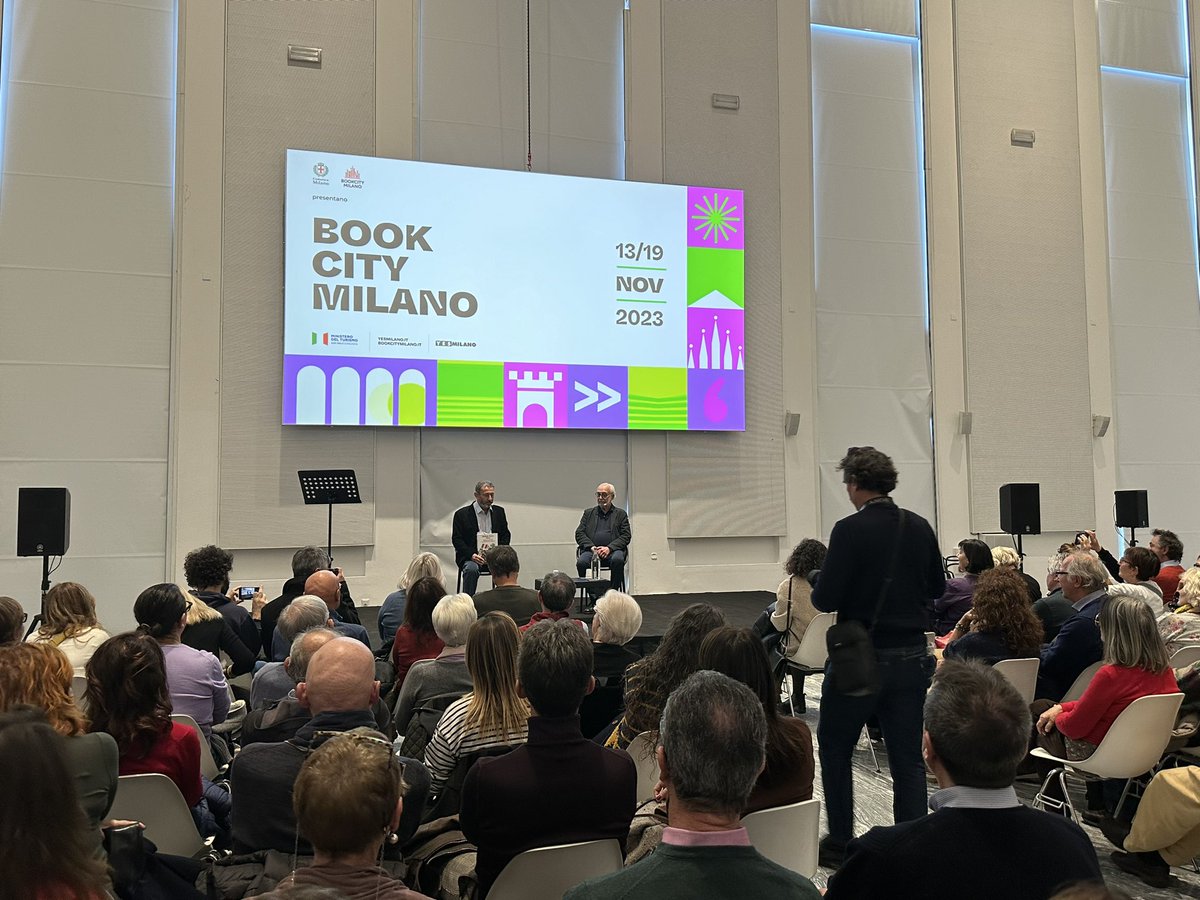 feltrinellied's tweet photo. “La satira permette di sfuggire alla retorica per ritrovare brandelli di cruda realtà” #Ballate #MicheleSerra #Altan #BCM23 @BOOKCITYMILANO https://t.co/ConwL4Yeft