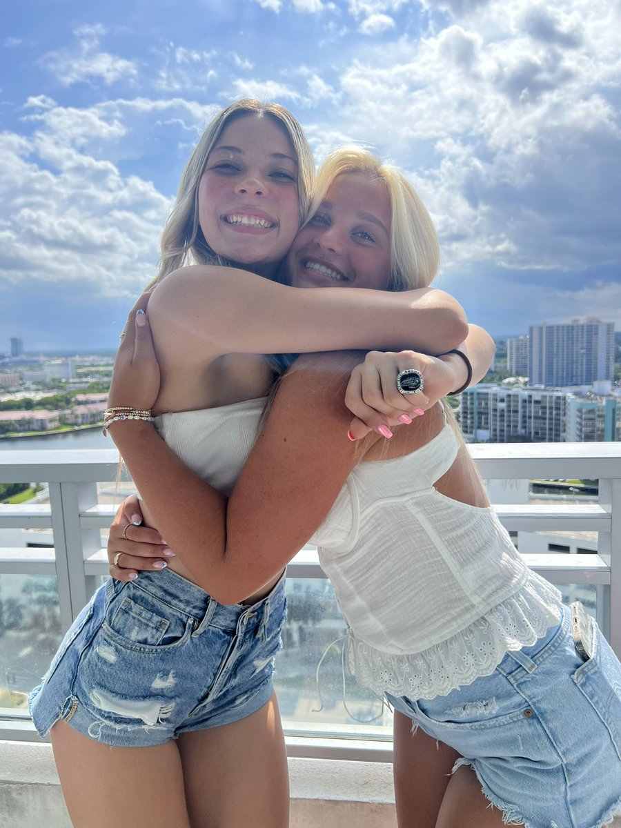 kaylin23878's tweet image. Today’s the day !!!! 5:30pm est #kickoff #wcss #bbtg