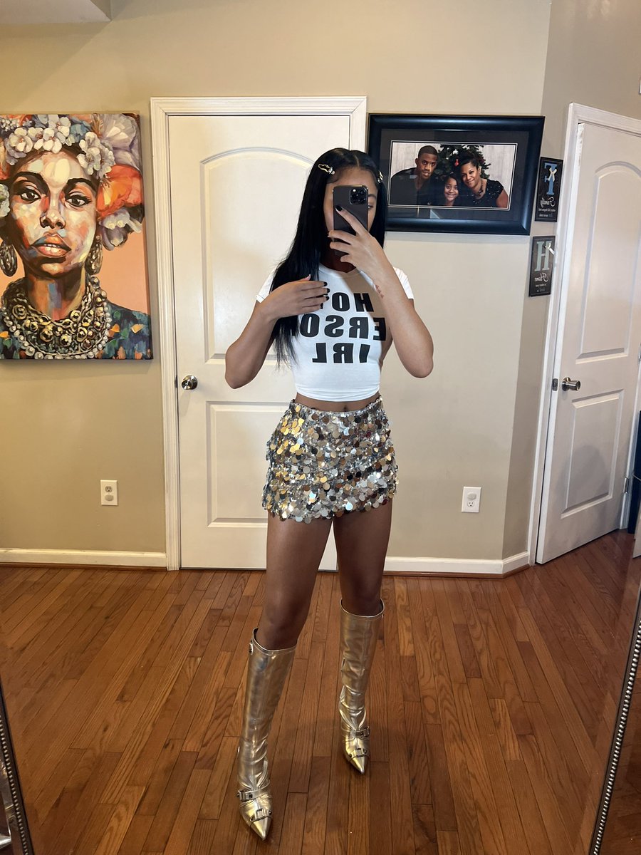 Undrdressed_'s tweet photo. “Disco” sequin skirt x “Vixen” dress 🤍

https://t.co/9M3z5IpW56 https://t.co/e64vOYI1Vz