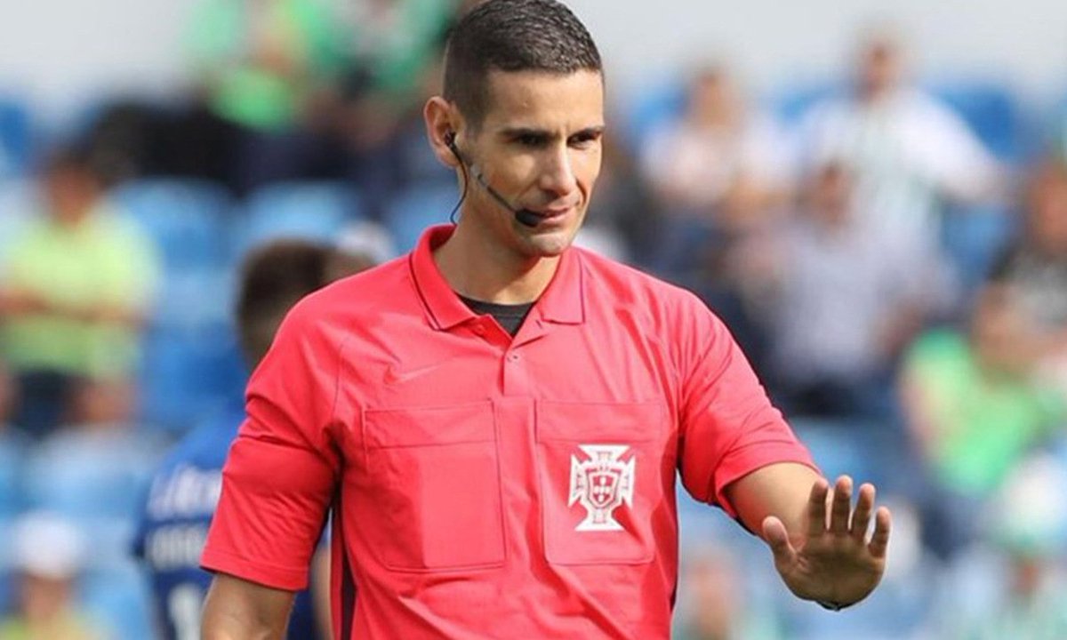 kosovanfooty_EN's tweet photo. 🇵🇹 Antonio Nobre from Portugal will be in charge of tonight's clash between Switzerland and Kosova in Basel.

#SUKOS | 🇨🇭🇽🇰 https://t.co/taTKjMJu9N