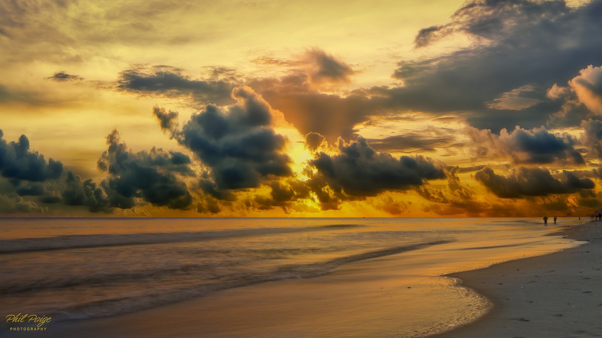 Phil_JKD's tweet photo. Trying to get healthy enough to drive to Florida...long stay + too much camera/computer gear to fly. I miss this; especially when it's 🥶. #slowprocess #seascape #landscapephotography #beach https://t.co/dcRZr5rCIJ