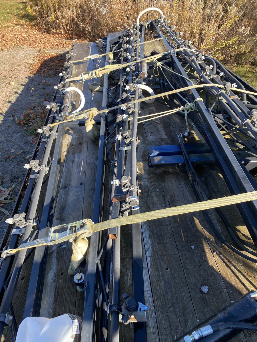 Markslack5's tweet photo. 86’ sprayer boom for sale. Triple nozzle. DM for details https://t.co/AP9JwGzB0J