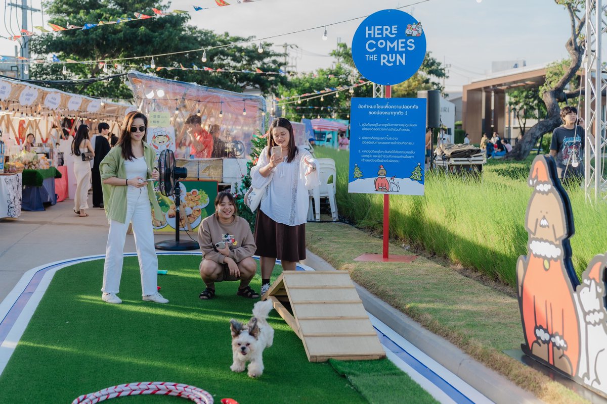 SansiriPLC's tweet photo. ขออวดความฟินของงาน #HereComesTheFun ☃️ 🎄 บรรยากาศคึกคัก ดีย์ต่อใจมากๆ เลยค่ะ 💖 พรุ่งนี้วันสุดท้าย! ต้องมาจอยกันแล้วววว
📍บางนา - เลค 26 คอมมูนิตี้ https://t.co/ltjJvAAbLq
⏰ 16.00 - 20.00 น.
🎟️เข้างานฟรี Walk-in เข้ามาได้เลย ไม่ใช่ลูกบ้านก็มาได้น๊าา https://t.co/AFCVvqZDLA