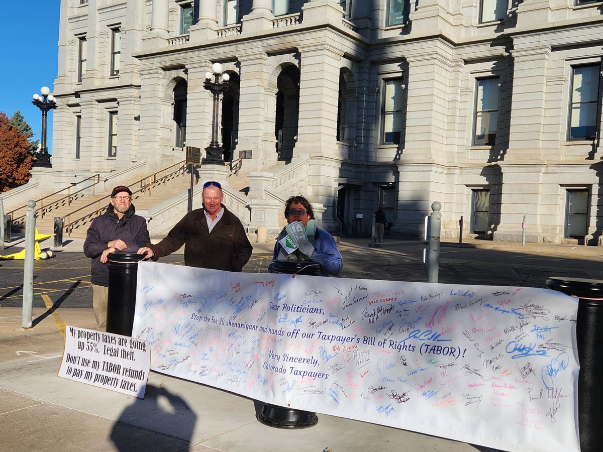 i2idotorg's tweet photo. Didn’t Coloradans overwhelmingly vote against #PropHH? Our elected officials need reminding. Join the protestors at the Capitol TODAY and say “Keep your hands off #TABOR!” 

#coleg 
#copolitics 
#NoOnHH https://t.co/TiKfatGOuA