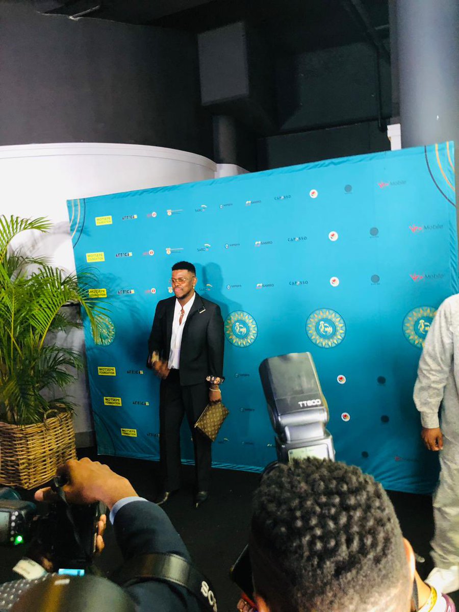 priddylasy27's tweet image. Morda is here yall can’t wait to see his performance fr ✨😮‍💨 #SAMA29
#AfricaFest