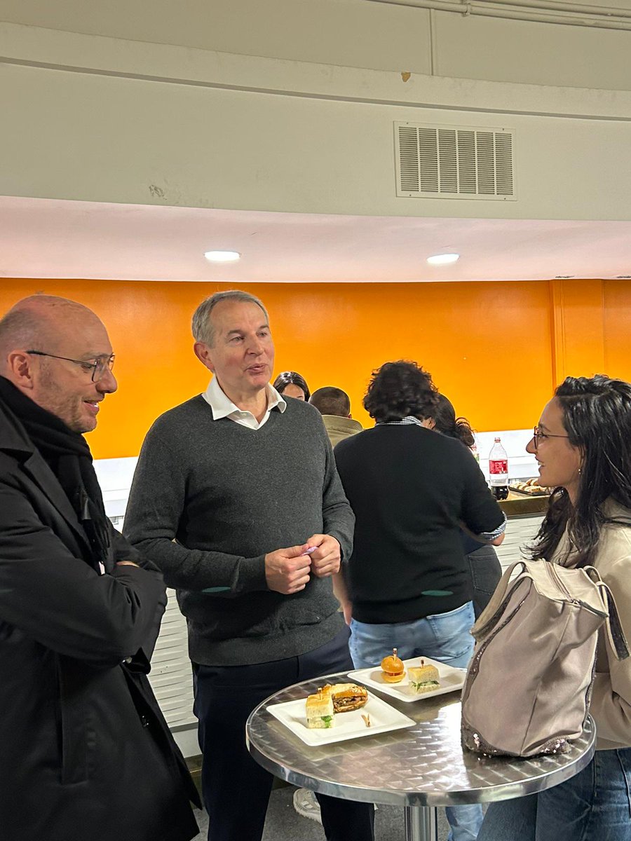 IsfMaster280's tweet photo. 📸 Retour en images sur la réunion tuteurs entreprises et pédagogiques

Un grand merci à tous les tuteurs entreprises et pédagogiques présents d'avoir pris le temps de participer à cette réunion et d'apporter leur contribution essentielle à notre parcours. https://t.co/xI9QqArXQO