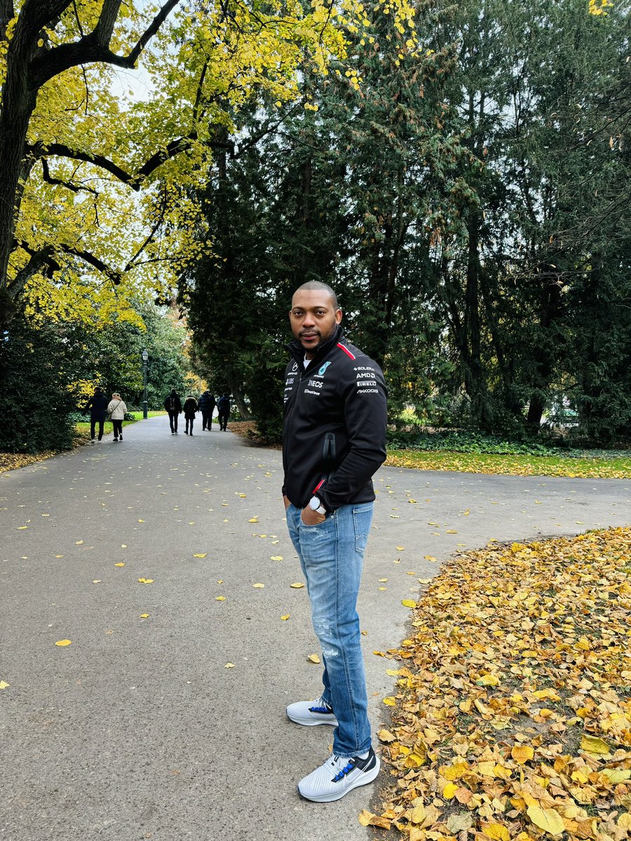 don_pet's tweet photo. I’ve been wowed by this City. London sef Dey learn work!! #Reformationwall https://t.co/I39E9g7pqs
