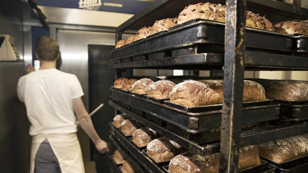RTLnieuws's tweet photo. Pushen van zieke werknemer kost bakkerij 71.000 euro.
https://t.co/IDD7AGKJpy https://t.co/LgJIfpNhky