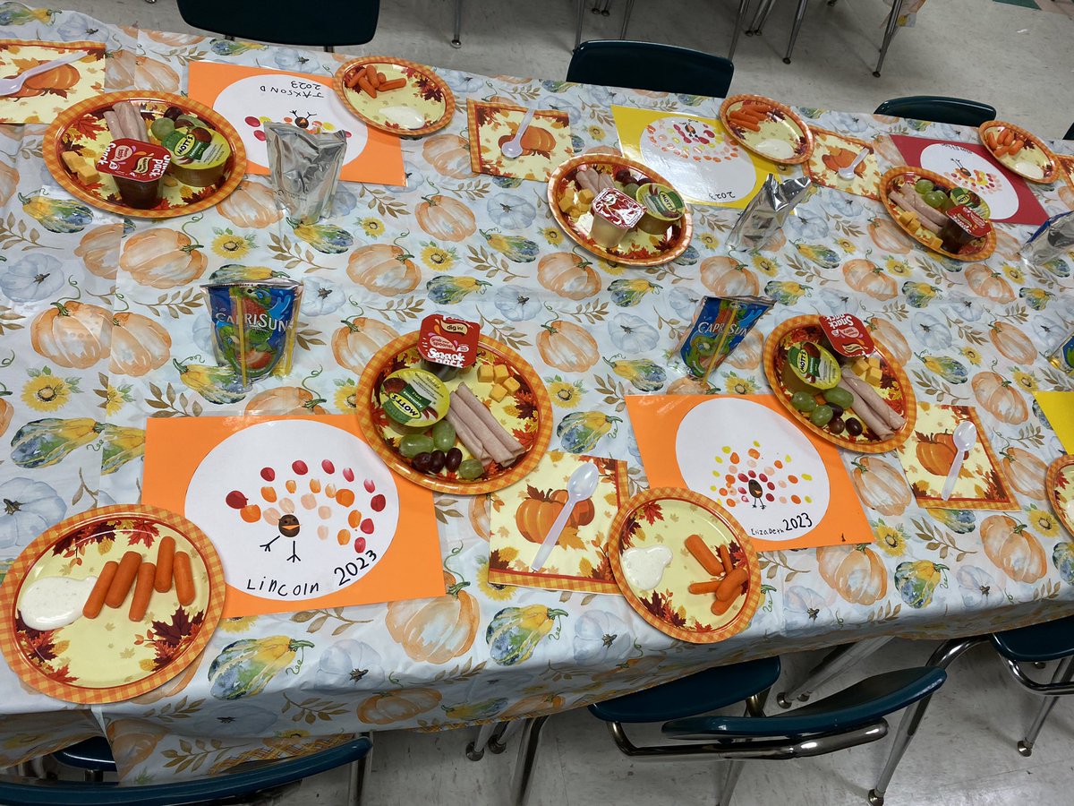 Mrs_EWard's tweet photo. Friendsgiving in our classroom yesterday was so memorable! It was heartwarming to hear what each student is thankful for ❤️ @FreedomVolusia https://t.co/rgJz14DjnY