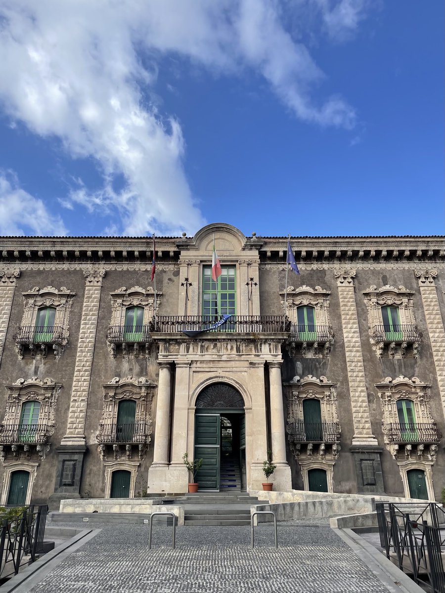 GMajeli's tweet photo. Che bello entrare ai #Benedettini di #Catania #Disum #Unict è sempre bellissimo! #culturalheritage https://t.co/mspUoVUNQg