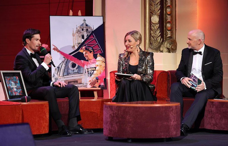 rogla's tweet image. Special night in Ljubljana!

Thank you all involved, hvala vsem ki ste bili tam, hvala vsem, ki ste kakorkoli sodelovali. Izjemno ponosen na to, kar nam je uspelo skupaj.

@the_1_dragon srečno! 😜

Priklon @PrimoRogliFoun1 in @sloveniaolympicteam 💪🏼

 📸 @bohakphoto @alesfevzer