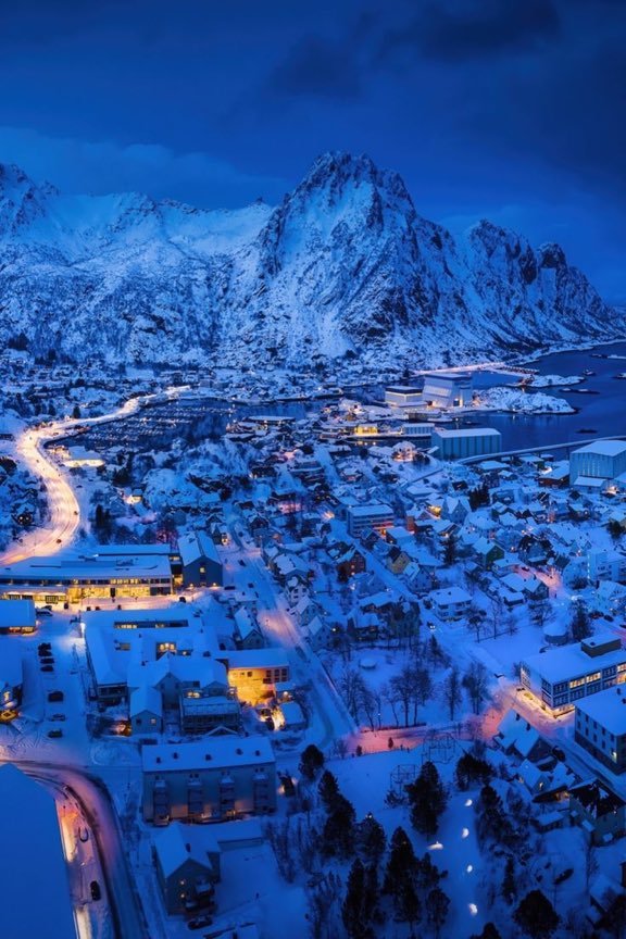 viewsoff's tweet photo. Winter in Norway. https://t.co/lP4dYSZZk0