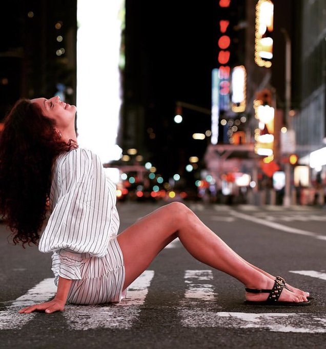 I nominate #DrashtiDhami as Best OTT Actress of the year for #iconicgoldawards2024 for the role of Ira in Duranga zee5 web series  #iconicgoldawards2024DrashtiDhami