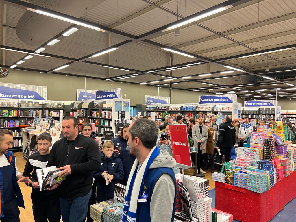 Djibril Cisse tweet media