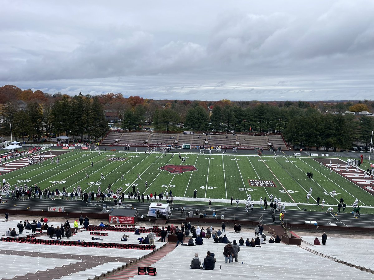 brett_radio's tweet photo. 100th installment of @DartmouthFTBL and Brown here in Providence. Listen live and for FREE across the Big Green @Learfield Network w/pregame at 11:30am. 

🎧: https://t.co/zluqNPlRj1
📱: @varsity &amp; @dartmouthsports App’s https://t.co/ckzZLGY3O0