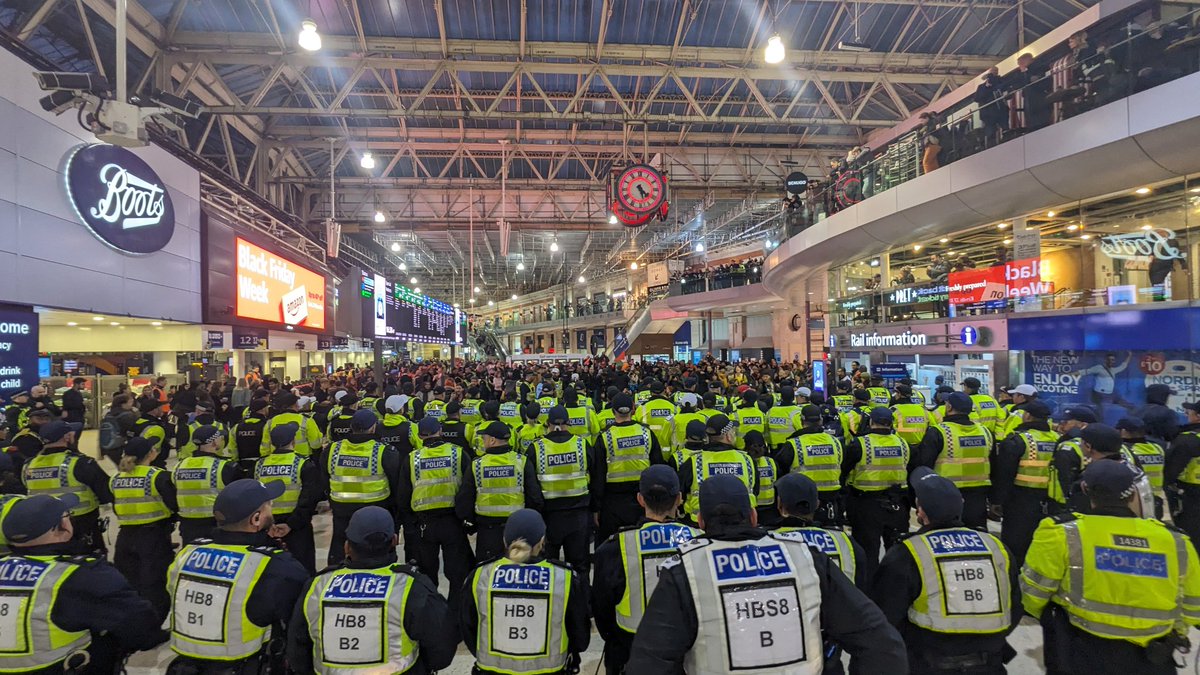 Just Stop Oil tweet media