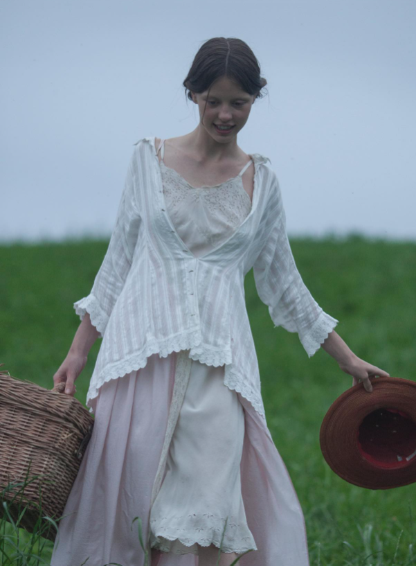 seapearlangel's tweet image. did my whole morning routine without looking at my phone even once