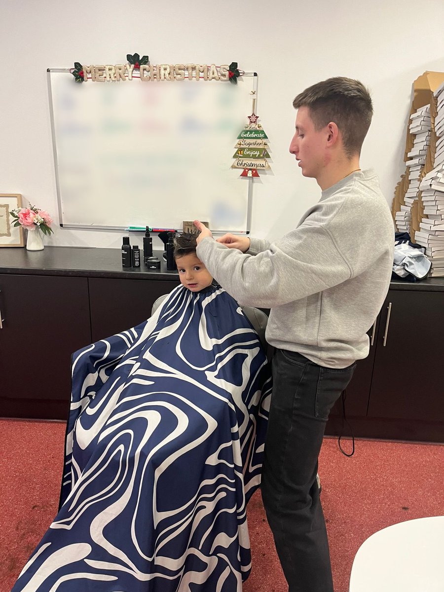 FTHC would like to say a huge thank you to Sean from 1804 Barbers for kindly dedicating his time today, cutting hair for free at our charity office 💗

Sean has done 6 free haircuts for families today! 🥰

Thank you Sean! 💗

#1804barbers #spreadalittlelove #lovebassetlaw #fthc