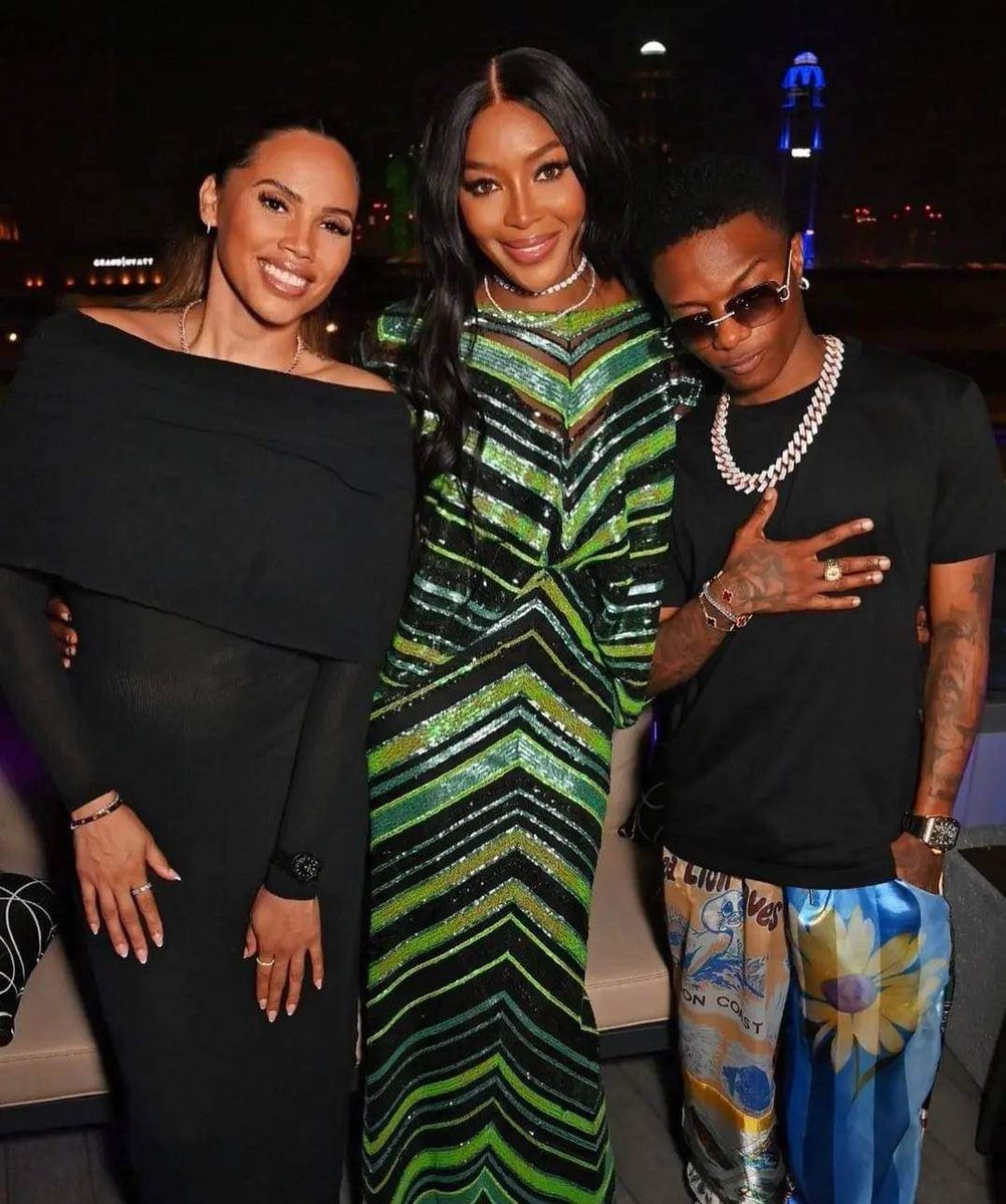 munaagtr's tweet image. Daddy Wizkid, Jada and Naomi Campbell 😊❤️
@wizkidayo