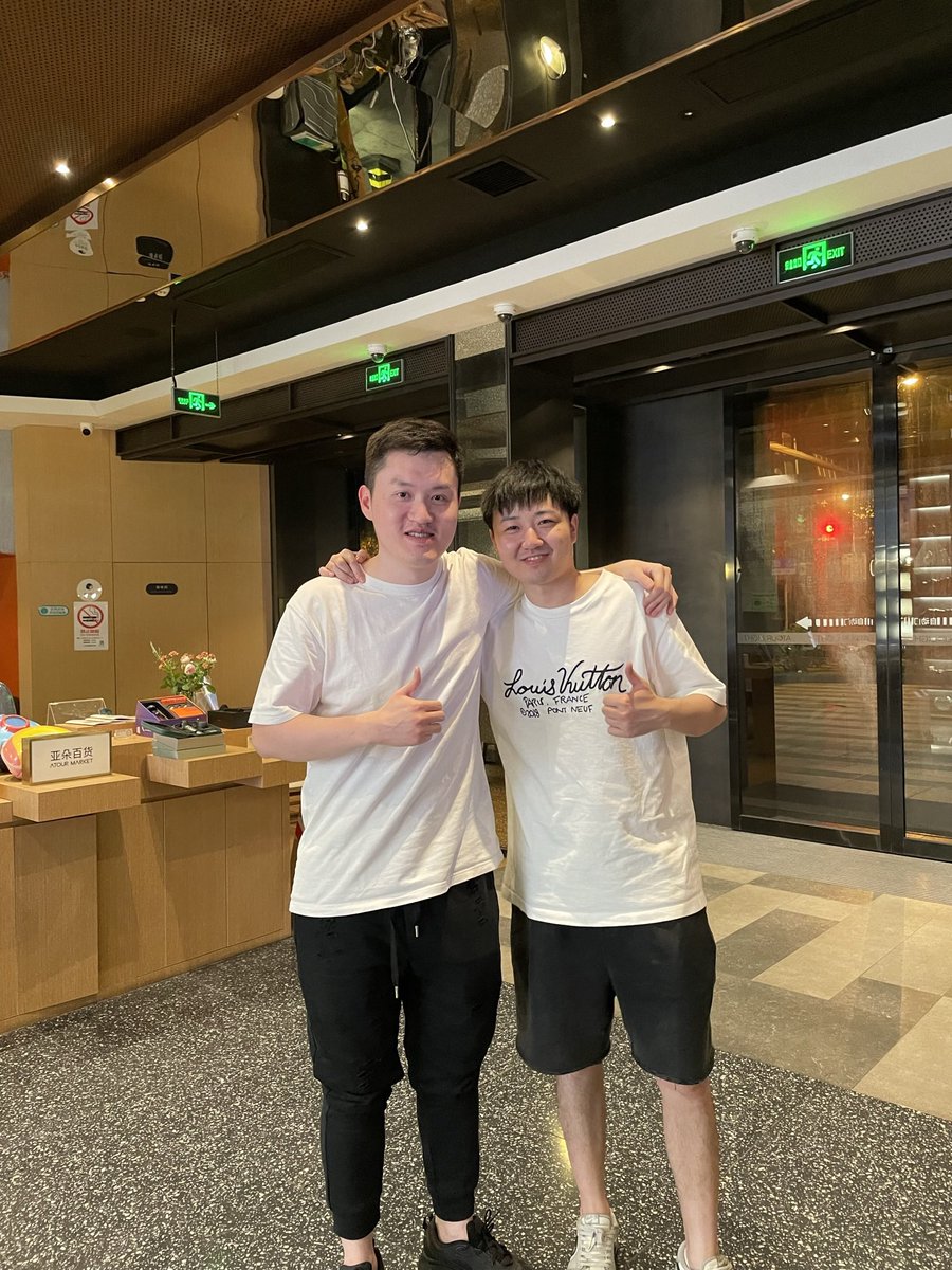 with <a href="/tyloosomebody/">tyloosomebody</a> ni hao