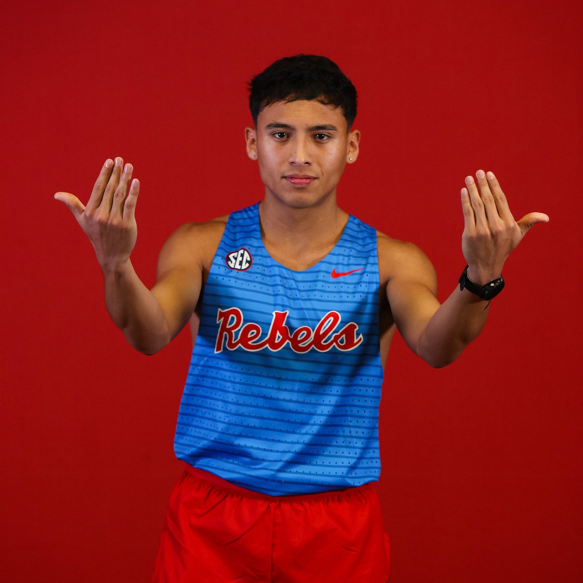 Congrats to Cruz Gomez, who capped off his XC season today with a 66th place NCAA finish in the 10K at 30:11.1 🙌

#HottyToddy