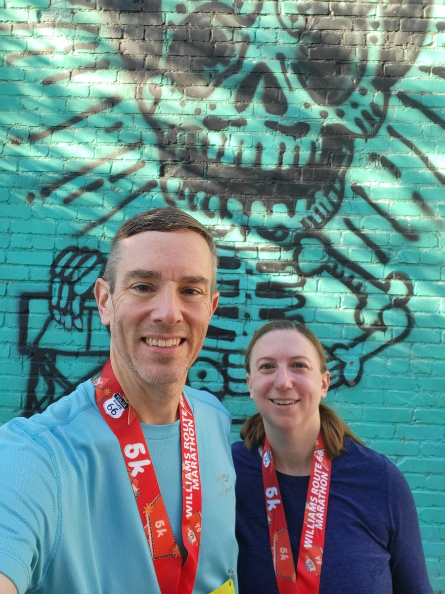 StevenOnTheMove's tweet photo. The start to race weekend was great. My wife Katie & I finished the Route 66 5K this morning, so now it's time to rest and refuel for tomorrow's half marathon. #StevenRuns #Rt66Run #StreetArtSaturday https://t.co/Br3PiT8cRW