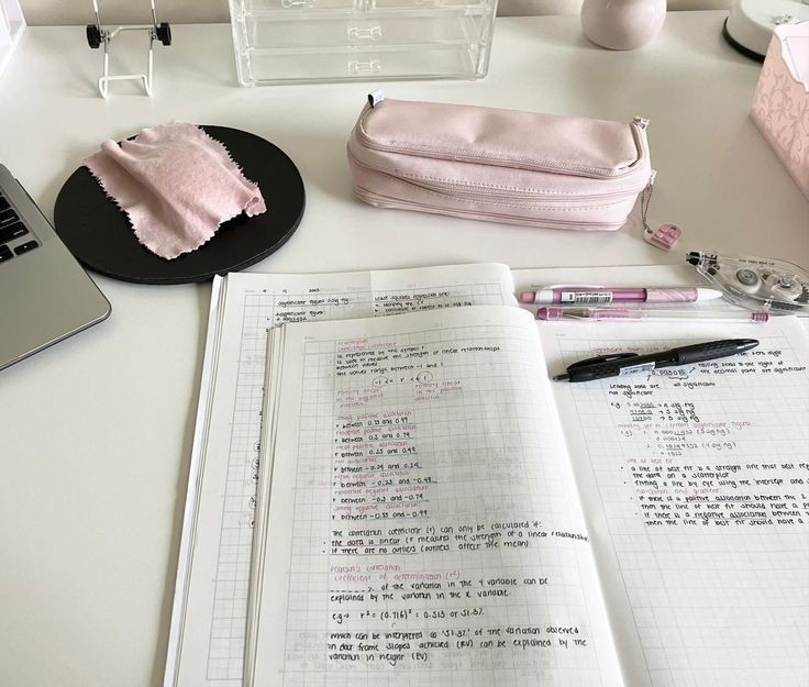 rkivenerd's tweet image. – como montar um cronograma/planejamento de estudos eficiente + drive com cronogramas para se basear; a thread para o #studytwtbr . ♡