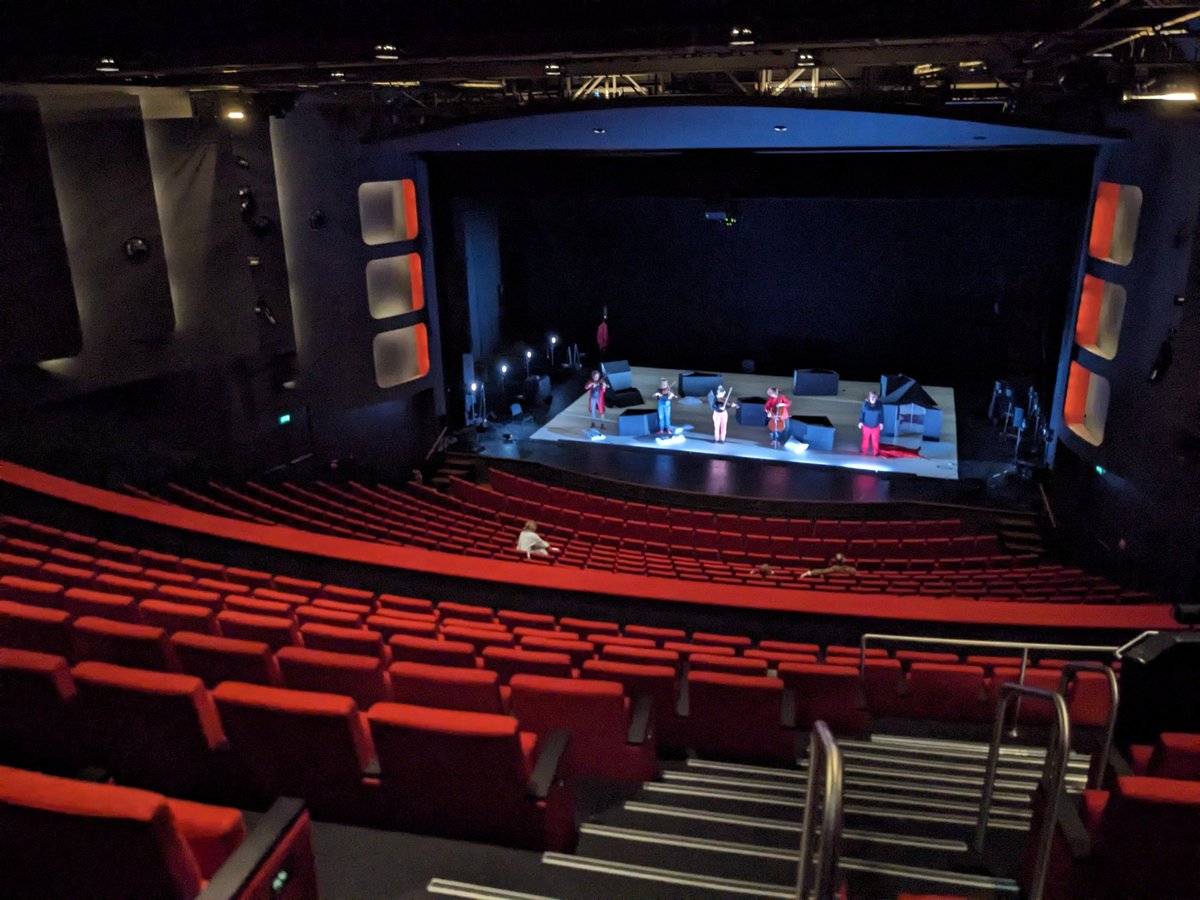 Tom W Green tweet media