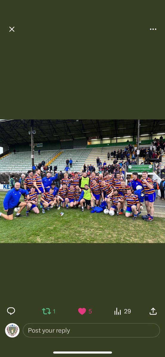 ScoilCLG's tweet photo. History Makers ❤️💛💙 https://t.co/zcYxAnFj5C