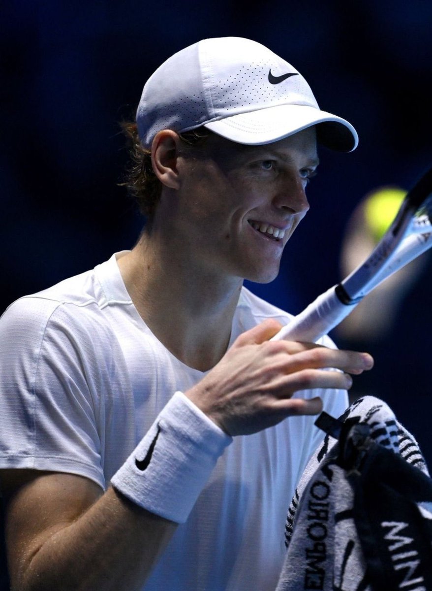 TheTennisLetter's tweet image. Jannik Sinner is the first man to reach the final of the ATP Finals undefeated before the age of 23 since 2003. 

The last man to do it?

Roger Federer.

Walking a legendary path. 🇮🇹👣