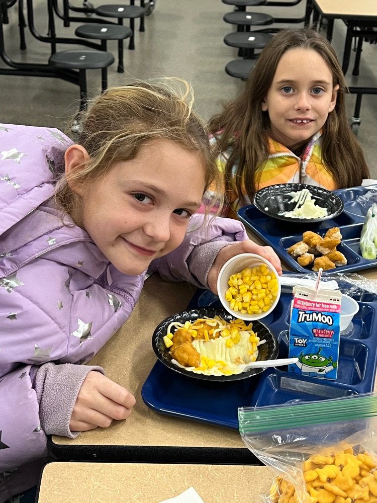 Concord_ES's tweet photo. Have you heard of the new lunch favorite called the Minuteman Bowl? If not the kids loved it! Mashed potatoes, popcorn chicken, gravy, corn, and shredded cheese. Thank you to our amazing cafeteria staff for making such a creative dish! #LeadonEastSide https://t.co/PYNJNe1ew5