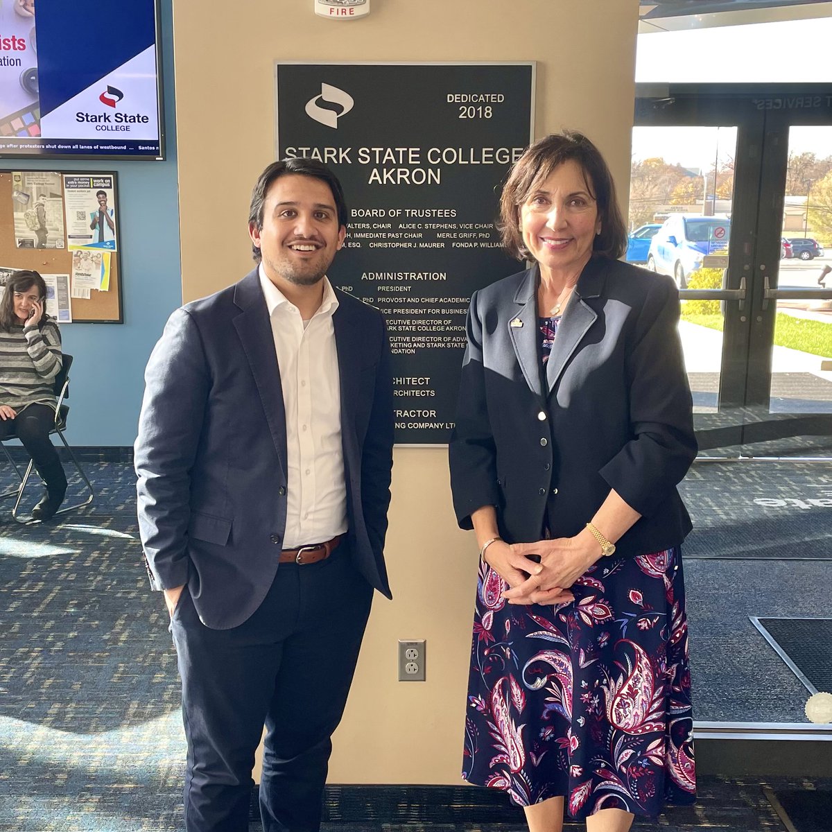 shammasmalik's tweet photo. Stopped by Stark State Community College yesterday. Had a great conversation with Dr. Para Jones about the college's impactful role in serving city employees and our community.
#AkronOhio #TogetherForAkron https://t.co/FOQQmGFQkt