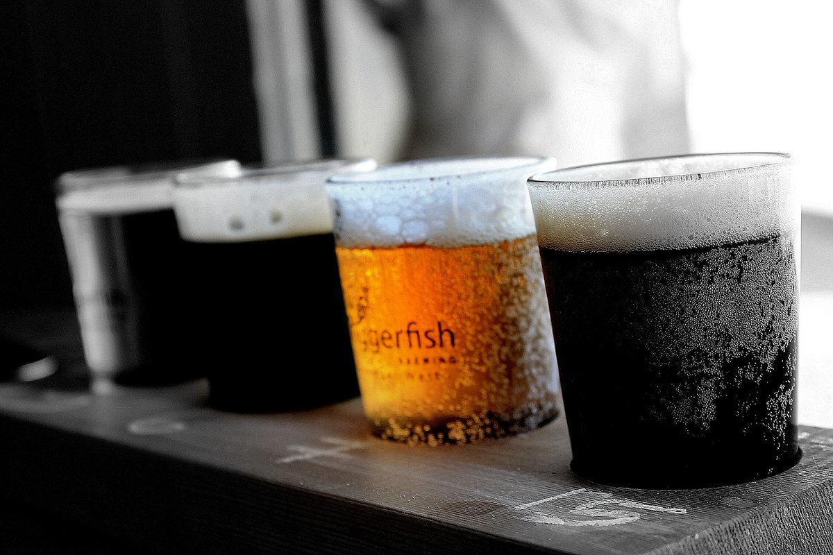 Which one for you? #beerflight #beers #darkbeer #WeekendVibes