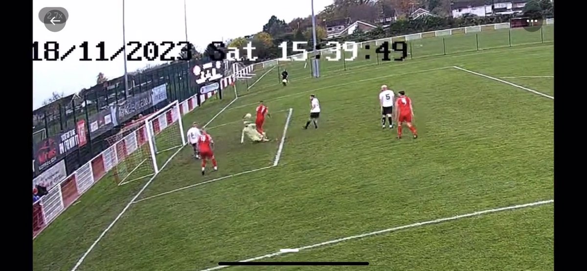 iansanders3778's tweet photo. @johngreaves4 Yes offside. The striker is beyond the goalkeeper, there needs to be 2 defending players between the goal and the attacking player https://t.co/5fgFlsPIoW