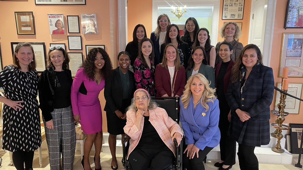Another significant opportunity to talk about Women in Science and Diplomacy and present our <a href="/WiSDC_/">Women in Science Diplomacy Association (WiSDA)</a> at the Roundtable with the 2023 L’Oréal laureate at the Coopersmith Residence! What a privilege to meet the legendary Esther Coopersmith! 
Thanks to L’oreal and <a href="/UNESCOEU/">UNESCO EU</a> .