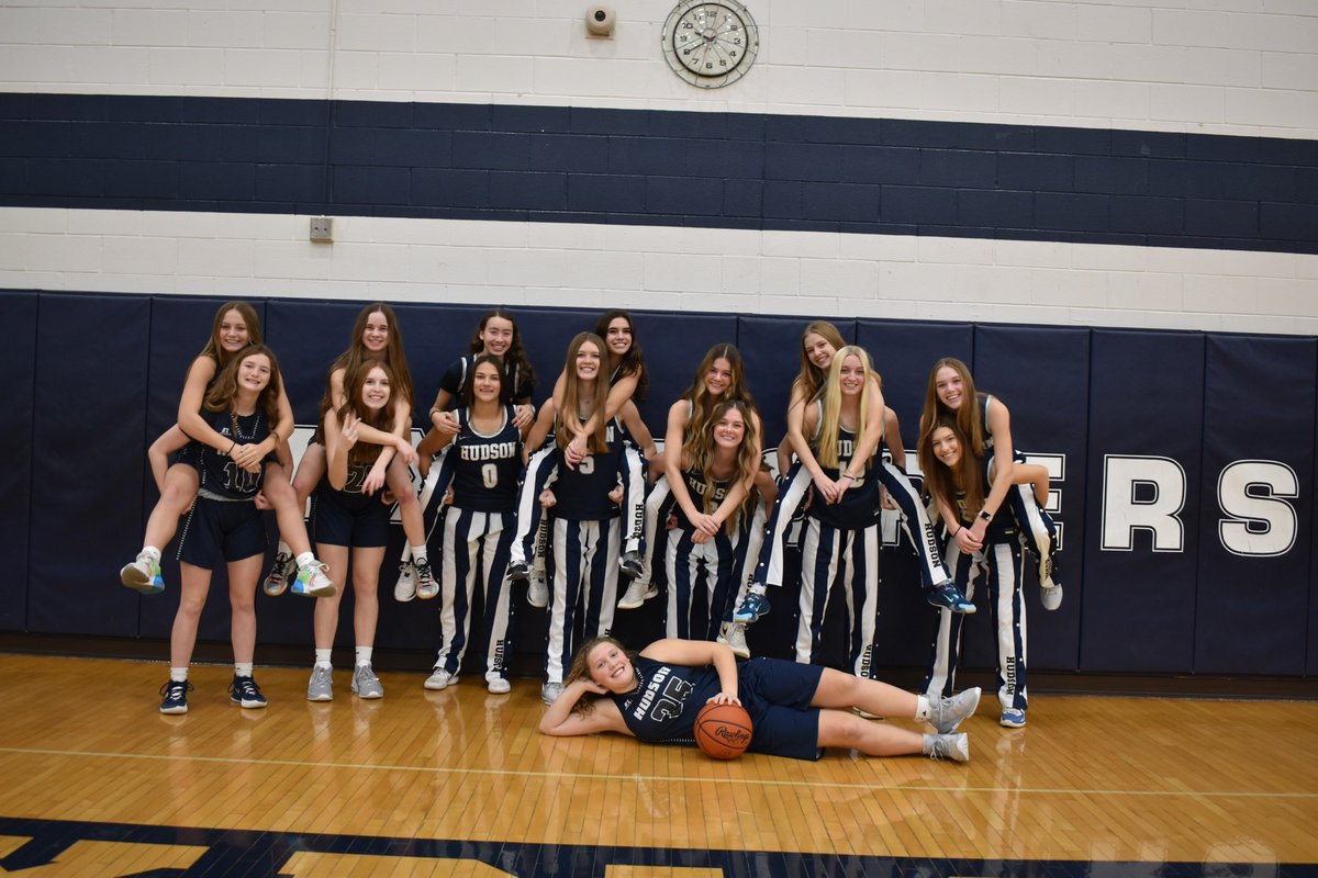 Hudson Girls Basketball tweet media