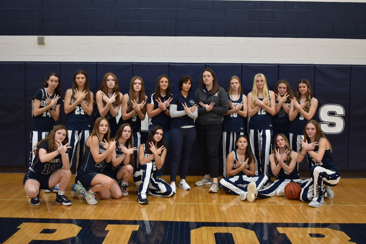 Hudson Girls Basketball tweet media