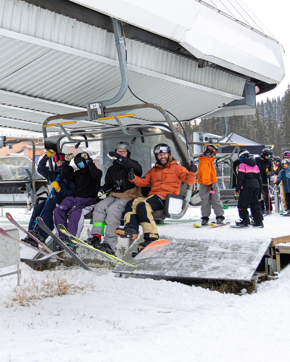 IAmASnowSeeker's tweet image. Congratulations on your opening day @SunPeaksResort. We wish you nothing but a fantastic season ahead!

#SnowSeekers #SunPeaks #ExploreBC #ExploreKamloops #Skiing #Snowboarding