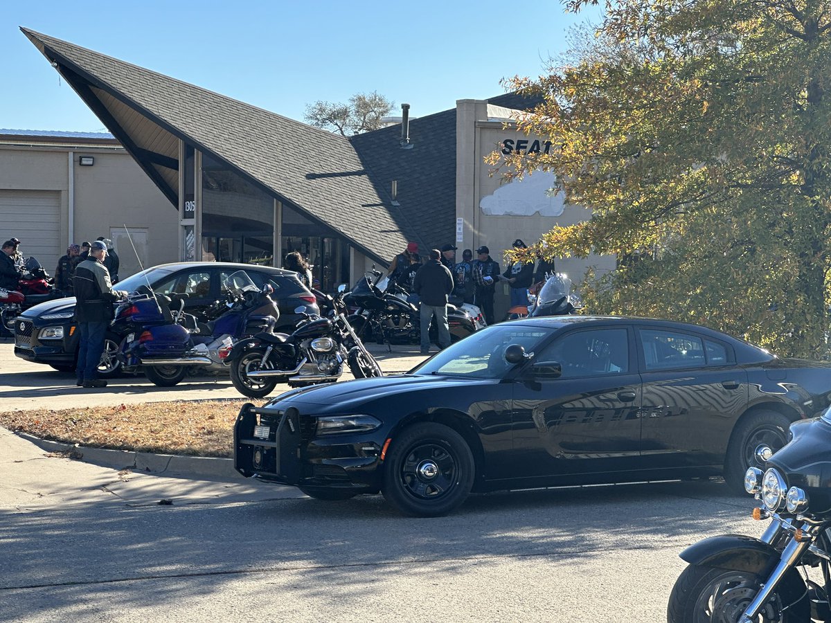 On November 18th, MOTHERS AGAINST DRUNK DRIVING (MADD) hosted their annual Ride Like MADD Poker Run.  This year's run was in memory of @SedgwickCounty @SGCountySheriff Deputy Sidnee Carter.  @WichitaPolice motor officers were honored to support!