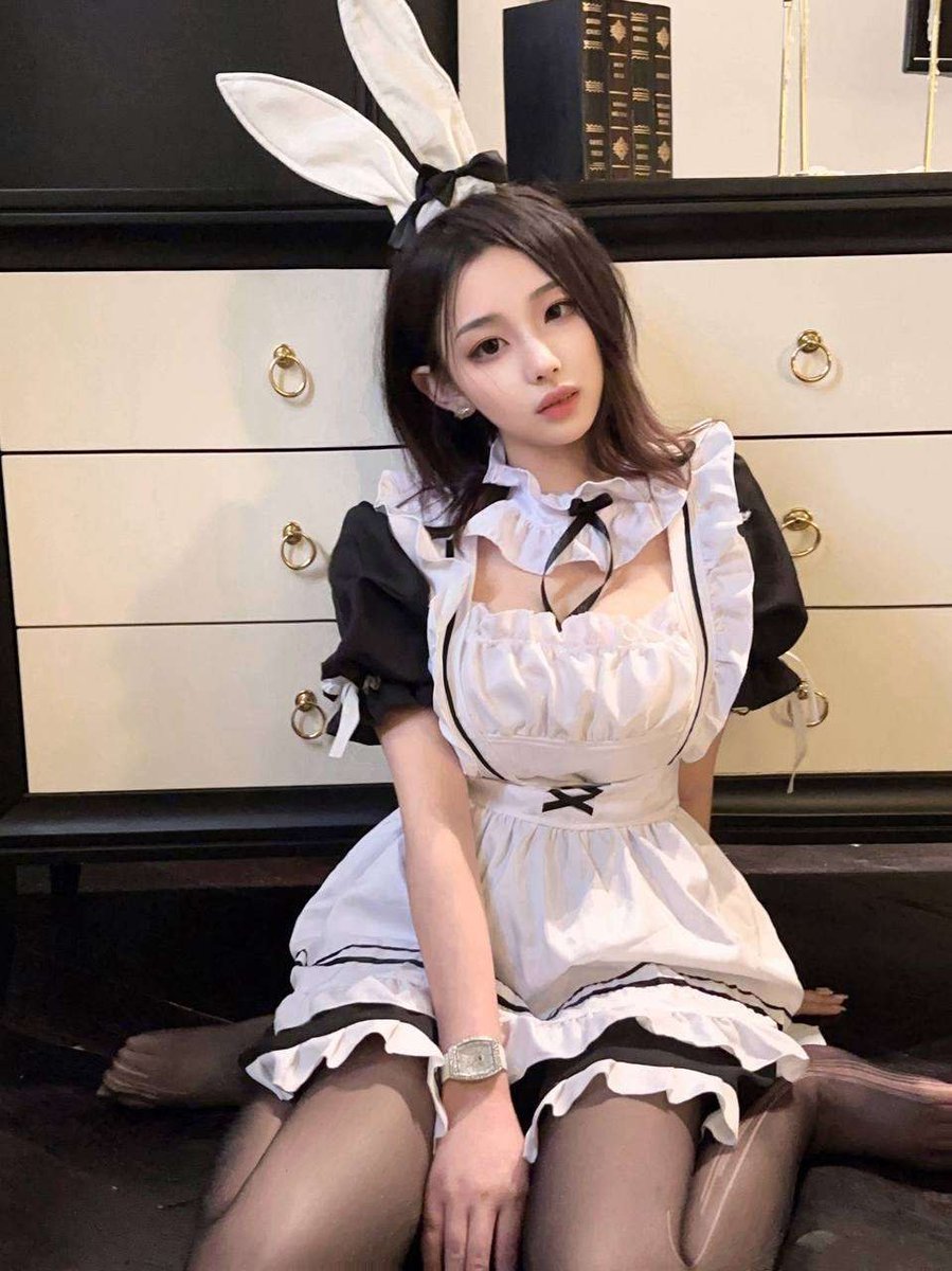 「上新」今日の限定🅰️ 」上海福利姬严选
￣￣￣￣￣￣￣￣￣￣￣￣￣￣￣￣￣
心跳加速丨招牌小女仆

⚪️02
⚪️166
⚪️E

真的会玩到爱不释手~

身材炸裂丨活好不事丨肤白貌美丨是理想型

严选全国少女更新至第 1180 位✅