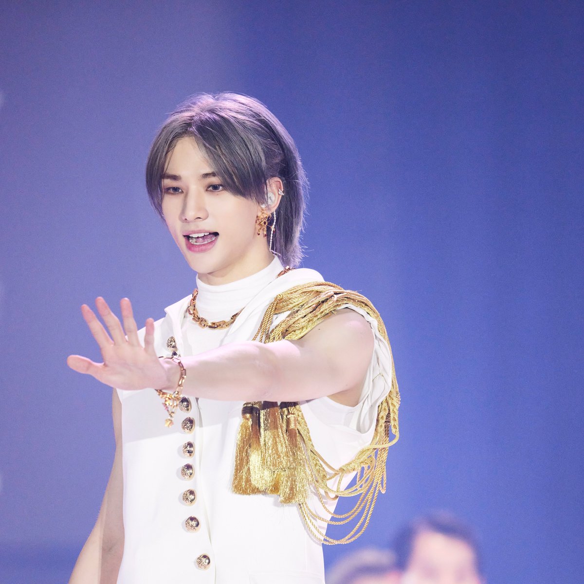 .<a href="/Stray_Kids/">Stray Kids</a> looking luxurious like an S-Class for their debut #BBMAs performance! 🌟  🔜 SUNDAY on BBMAs socials, <a href="/billboard/">billboard</a> or bbmas.watch