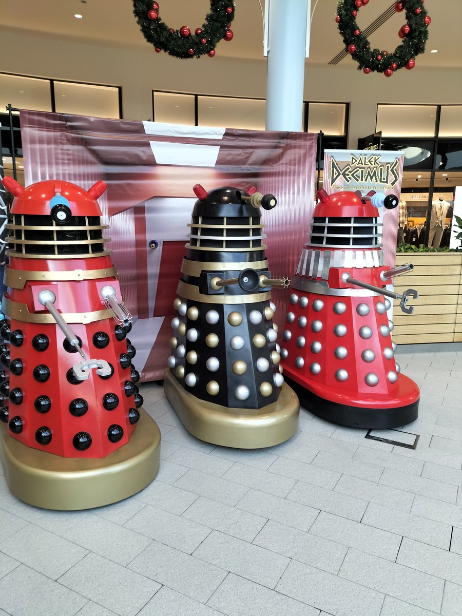 dalekdecimus's tweet photo. Well had an excellent day. Here are some photos.
#dalek #daleks #dalekdecimus #dalekrax #dalekalan
#drwho #DoctorWho
#pudsey #pudseybear #swindon https://t.co/XU9YtGILC0